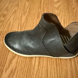 Taos Footwear Charcoal Ankle Booties